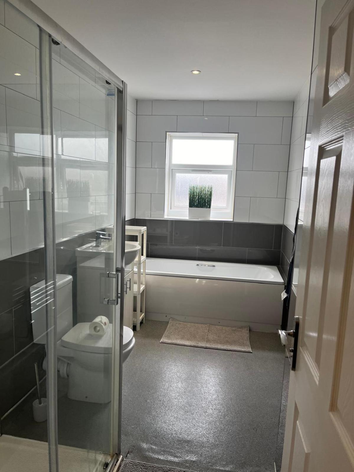 Short Term Lets From £15 Per Person Per Night Bristol Exterior foto