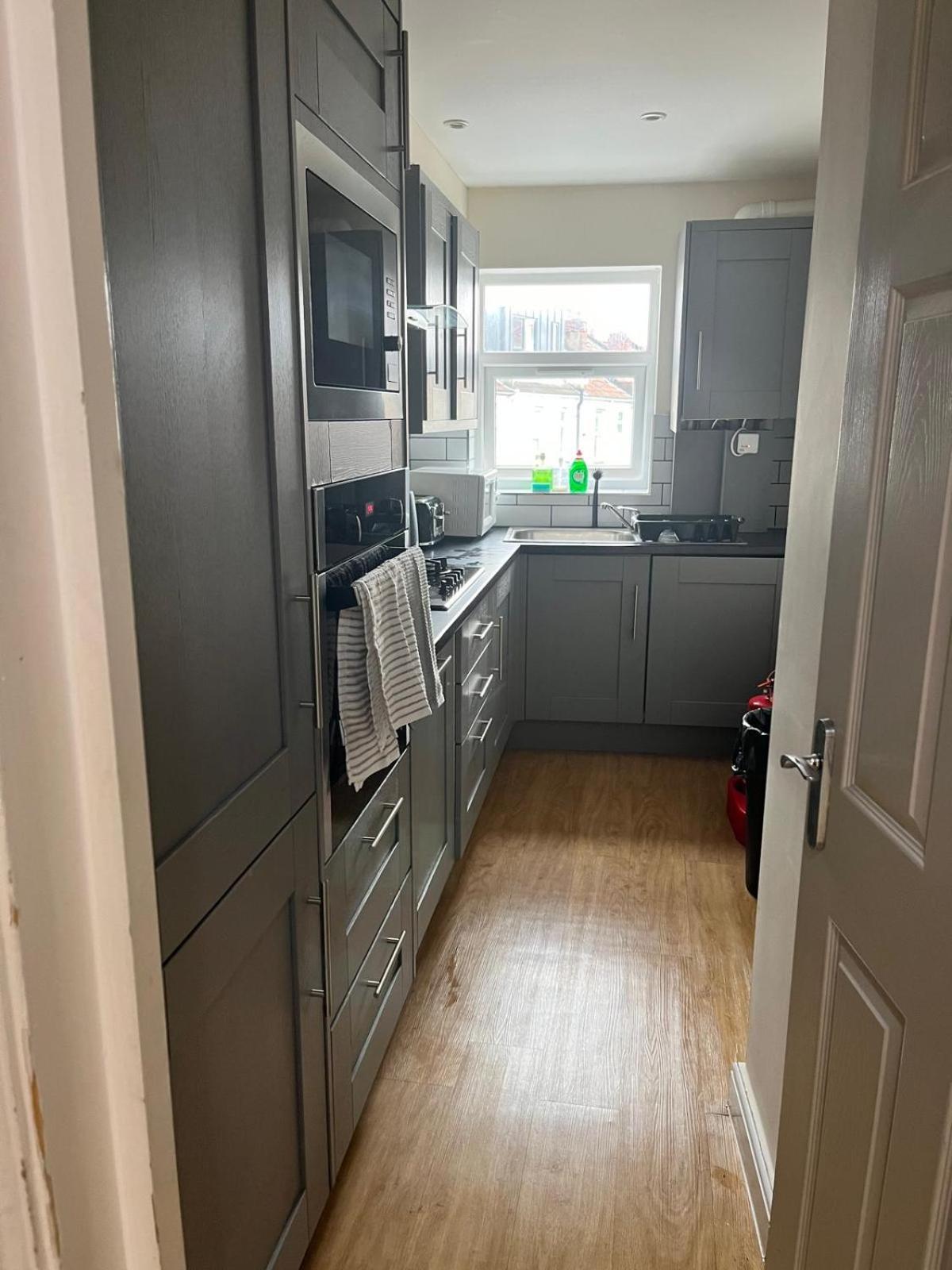 Short Term Lets From £15 Per Person Per Night Bristol Exterior foto